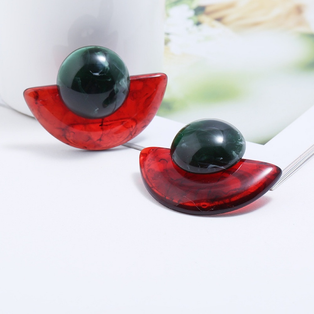 Rare nwt geometric chic earrings